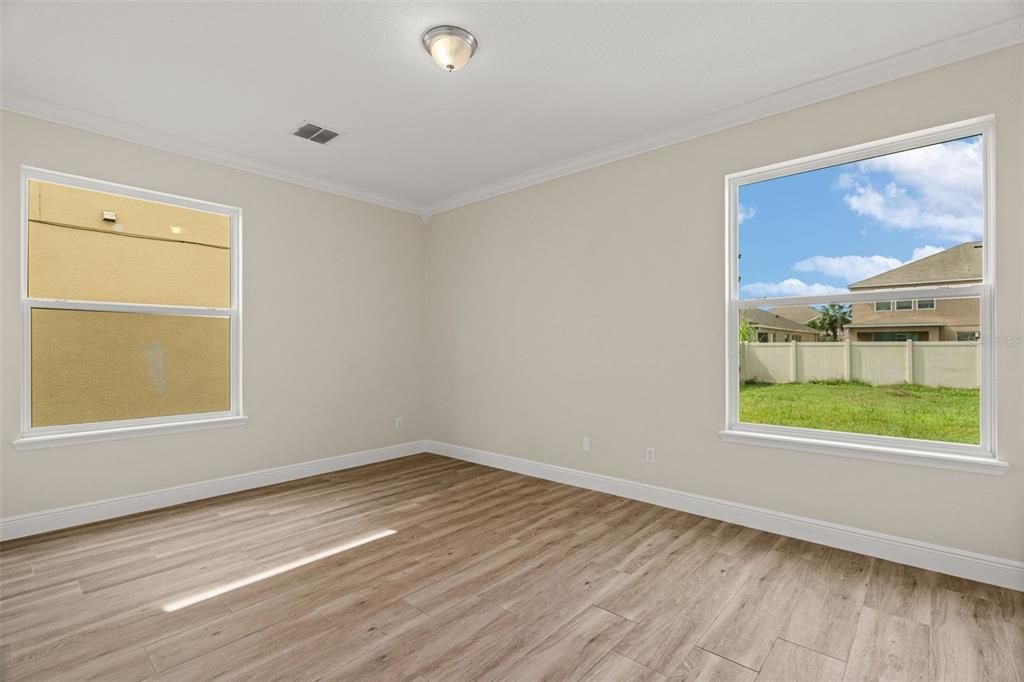 For Sale: $689,000 (4 beds, 4 baths, 3497 Square Feet)