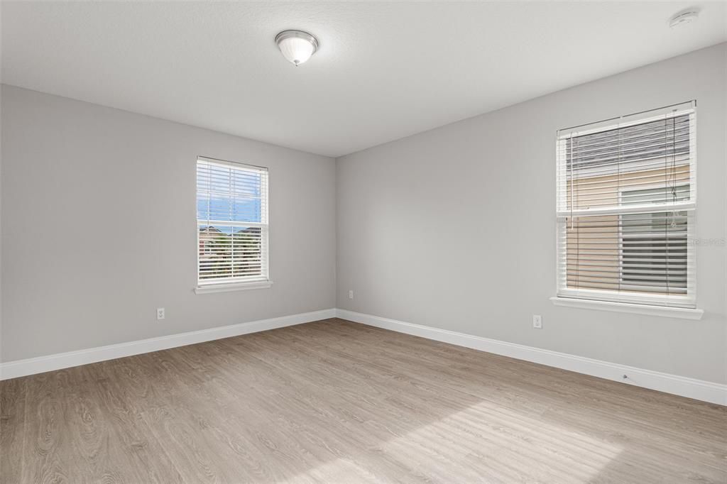 For Sale: $689,000 (4 beds, 4 baths, 3497 Square Feet)