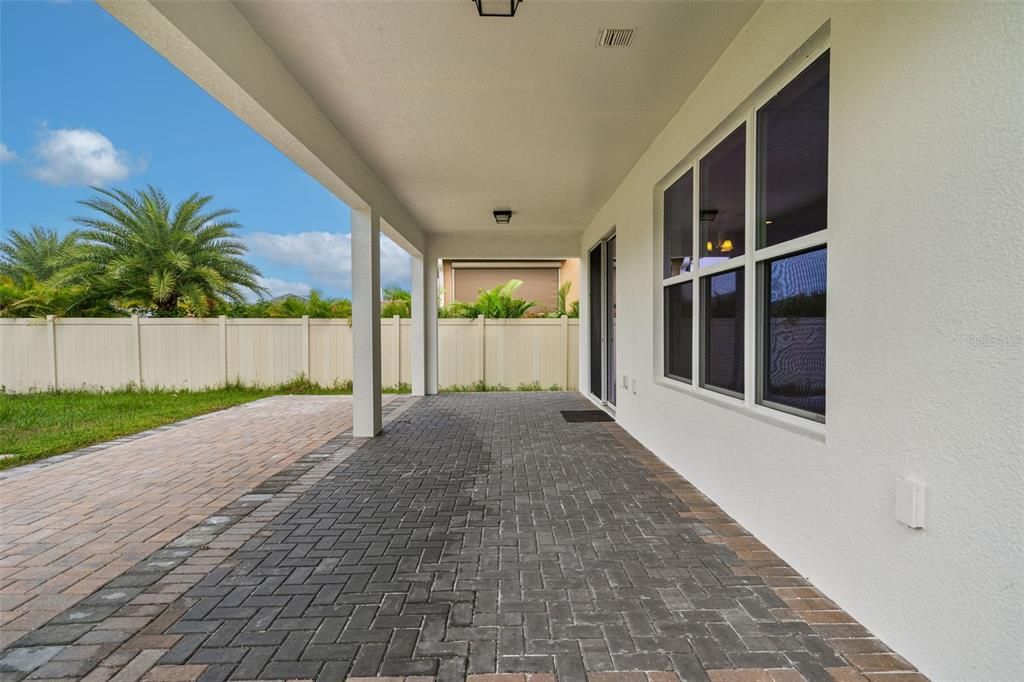 For Sale: $689,000 (4 beds, 4 baths, 3497 Square Feet)