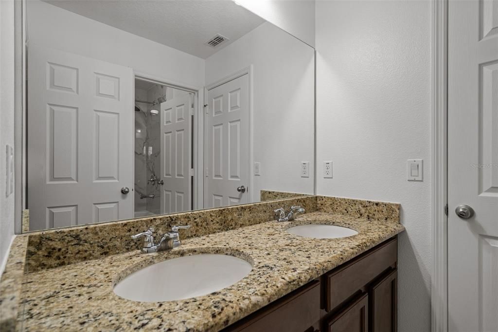 For Sale: $689,000 (4 beds, 4 baths, 3497 Square Feet)