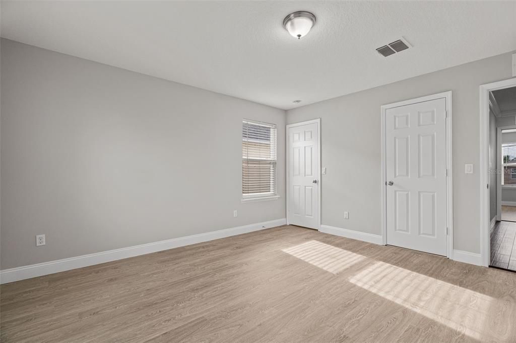 For Sale: $689,000 (4 beds, 4 baths, 3497 Square Feet)