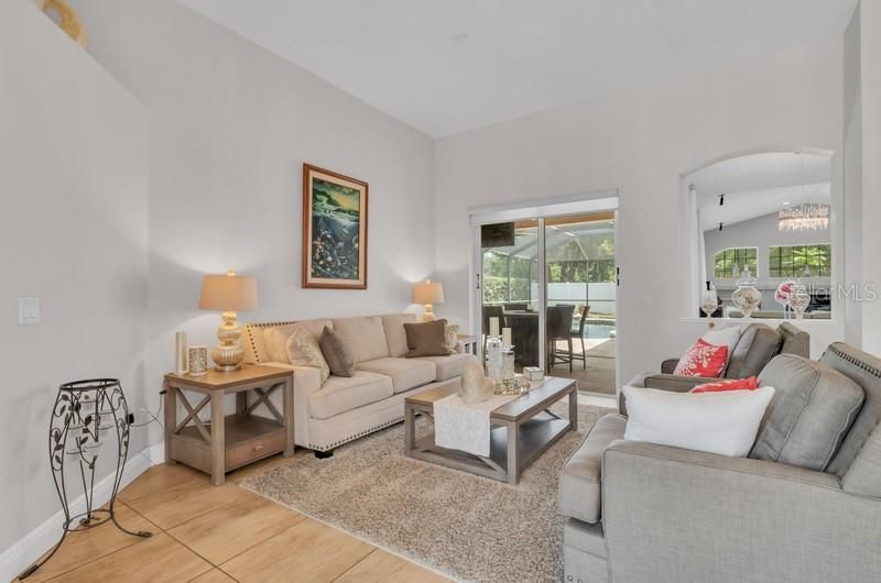 For Sale: $685,000 (4 beds, 3 baths, 2698 Square Feet)
