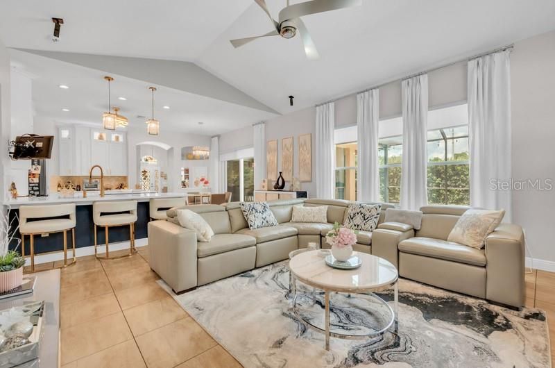 For Sale: $685,000 (4 beds, 3 baths, 2698 Square Feet)