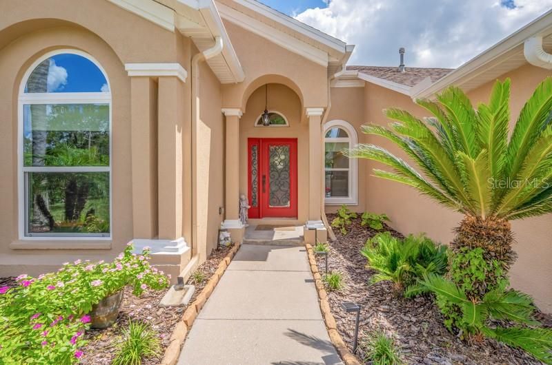 For Sale: $685,000 (4 beds, 3 baths, 2698 Square Feet)