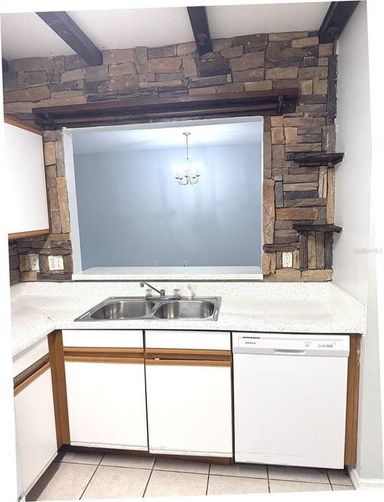 For Rent: $1,500 (3 beds, 2 baths, 1151 Square Feet)