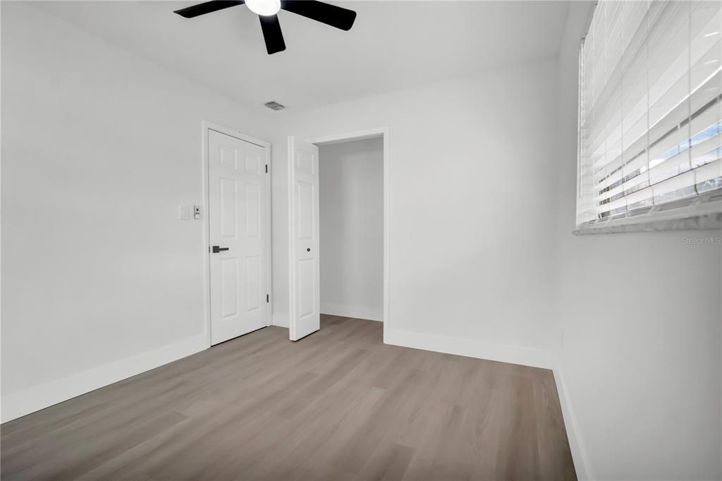 For Sale: $455,900 (6 beds, 4 baths, 3814 Square Feet)