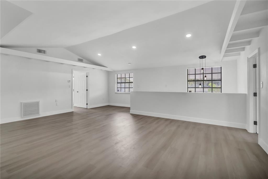 For Sale: $455,900 (6 beds, 4 baths, 3814 Square Feet)