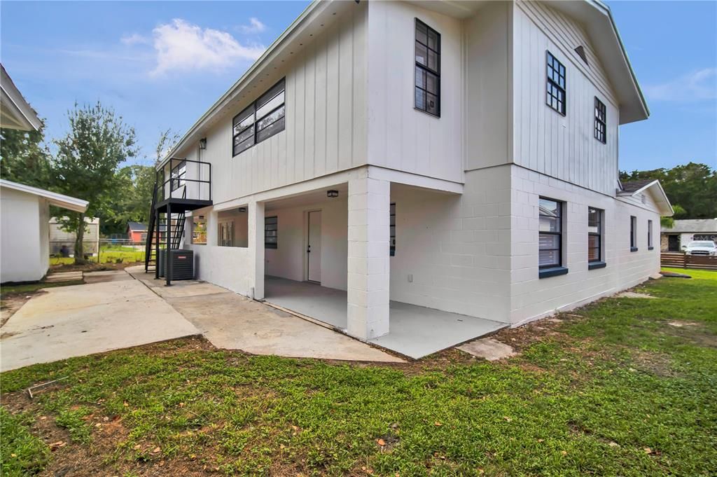 For Sale: $455,900 (6 beds, 4 baths, 3814 Square Feet)