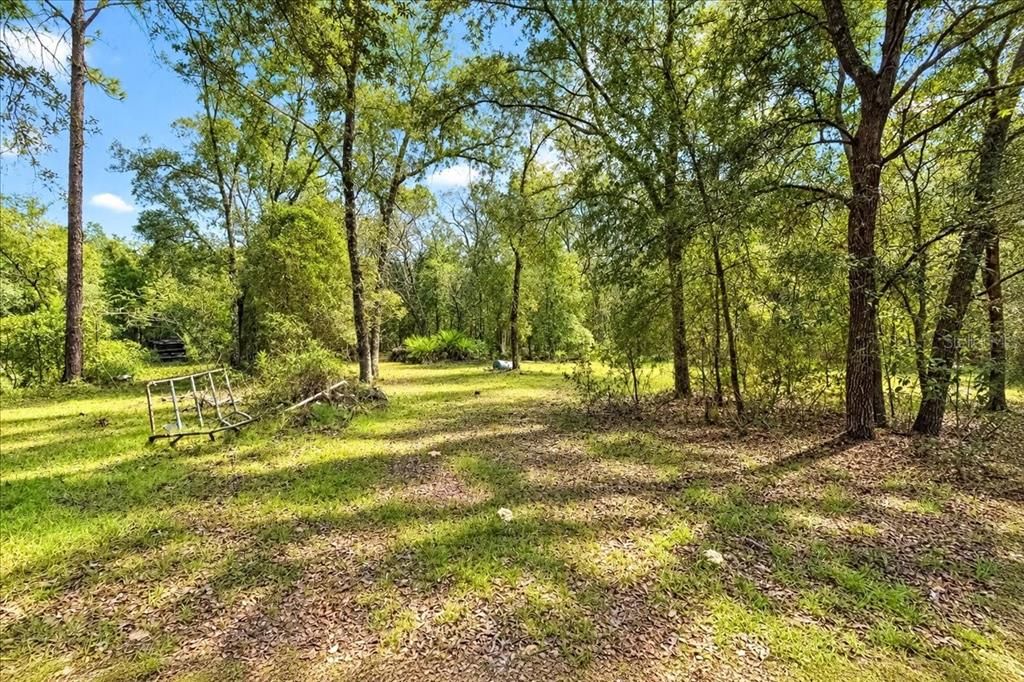 На продажу: $350,000 (32.77 acres)