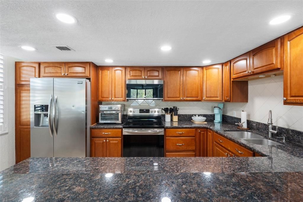 For Rent: $3,500 (2 beds, 2 baths, 1392 Square Feet)
