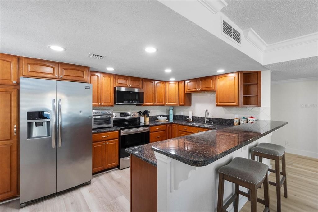 For Rent: $3,500 (2 beds, 2 baths, 1392 Square Feet)