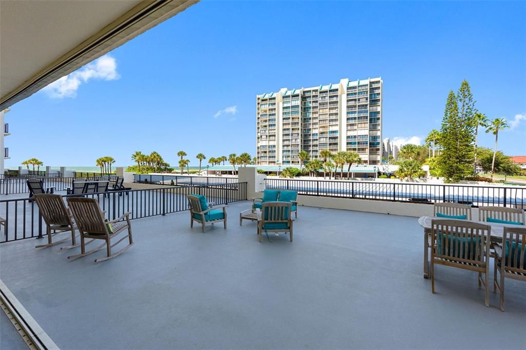 For Rent: $3,500 (2 beds, 2 baths, 1392 Square Feet)