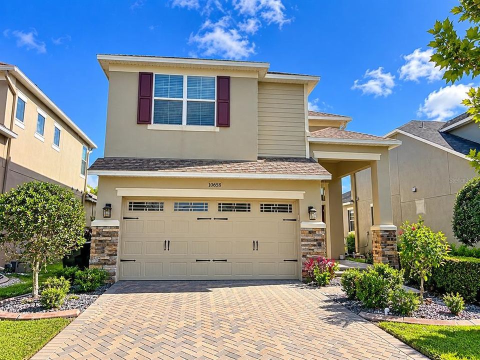 For Sale: $625,000 (3 beds, 3 baths, 2436 Square Feet)