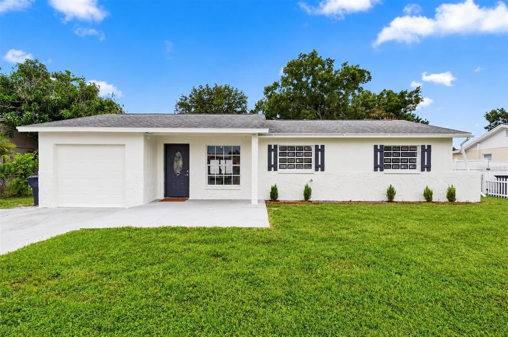 For Sale: $325,000 (3 beds, 2 baths, 1248 Square Feet)