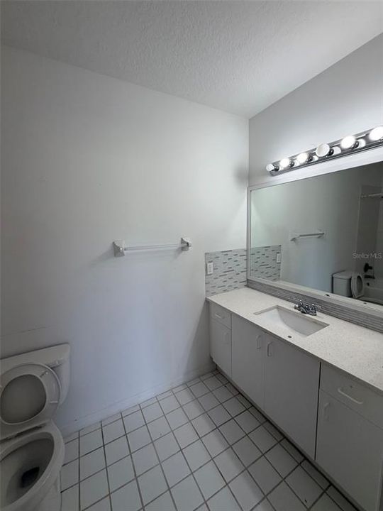 For Rent: $1,850 (3 beds, 2 baths, 1200 Square Feet)