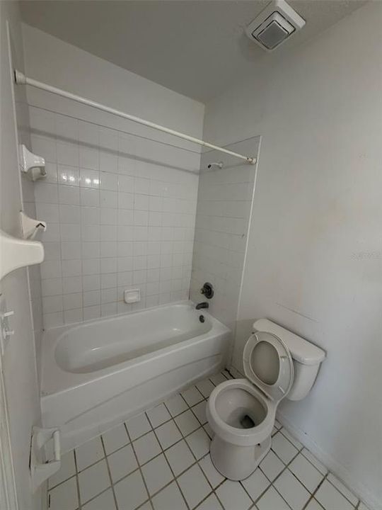 For Rent: $1,850 (3 beds, 2 baths, 1200 Square Feet)