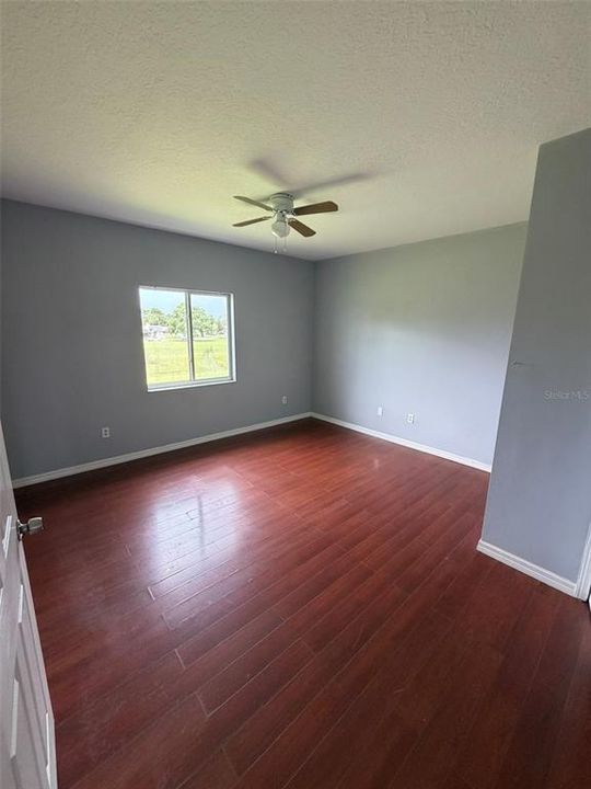 For Rent: $1,850 (3 beds, 2 baths, 1200 Square Feet)