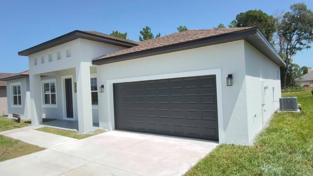For Sale: $324,900 (4 beds, 3 baths, 1802 Square Feet)
