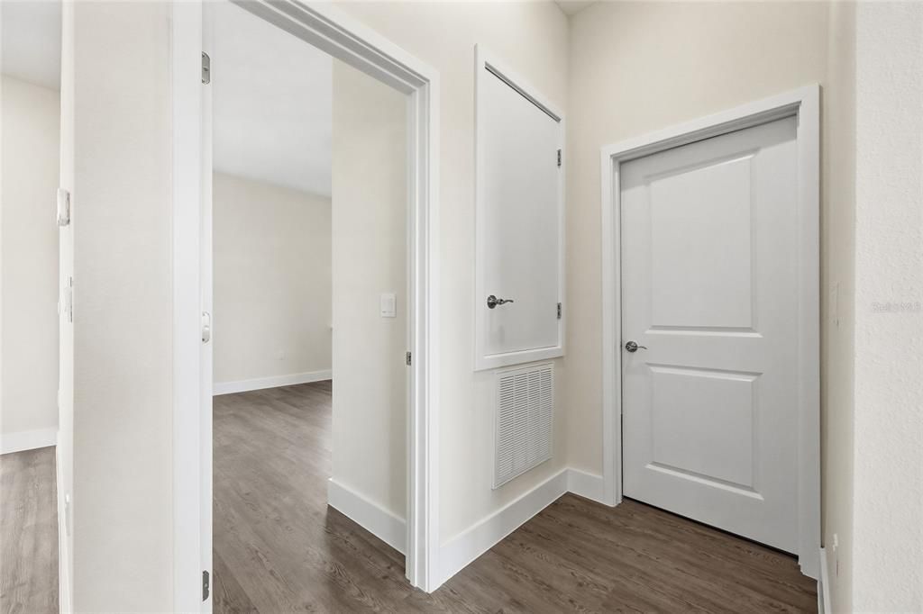 For Sale: $324,900 (4 beds, 3 baths, 1802 Square Feet)