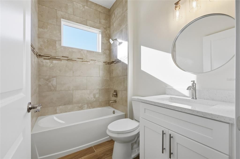 For Sale: $324,900 (4 beds, 3 baths, 1802 Square Feet)