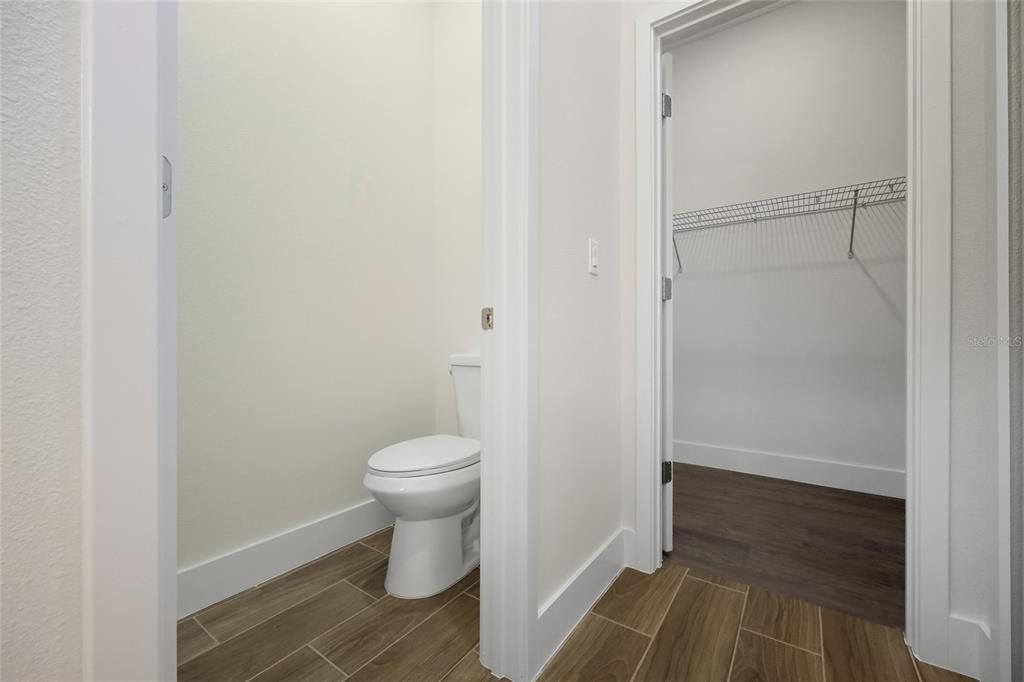 For Sale: $324,900 (4 beds, 3 baths, 1802 Square Feet)