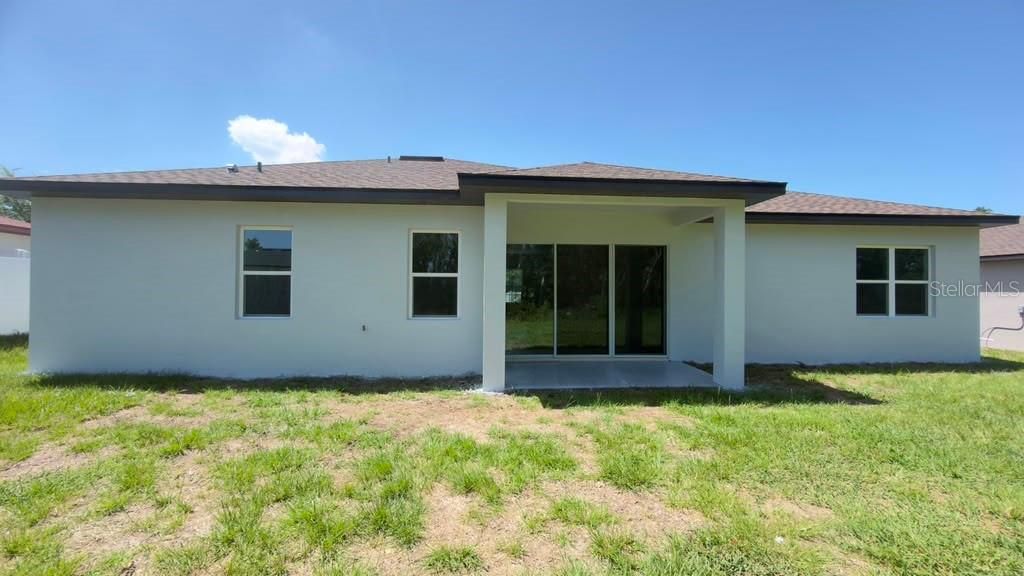 For Sale: $324,900 (4 beds, 3 baths, 1802 Square Feet)