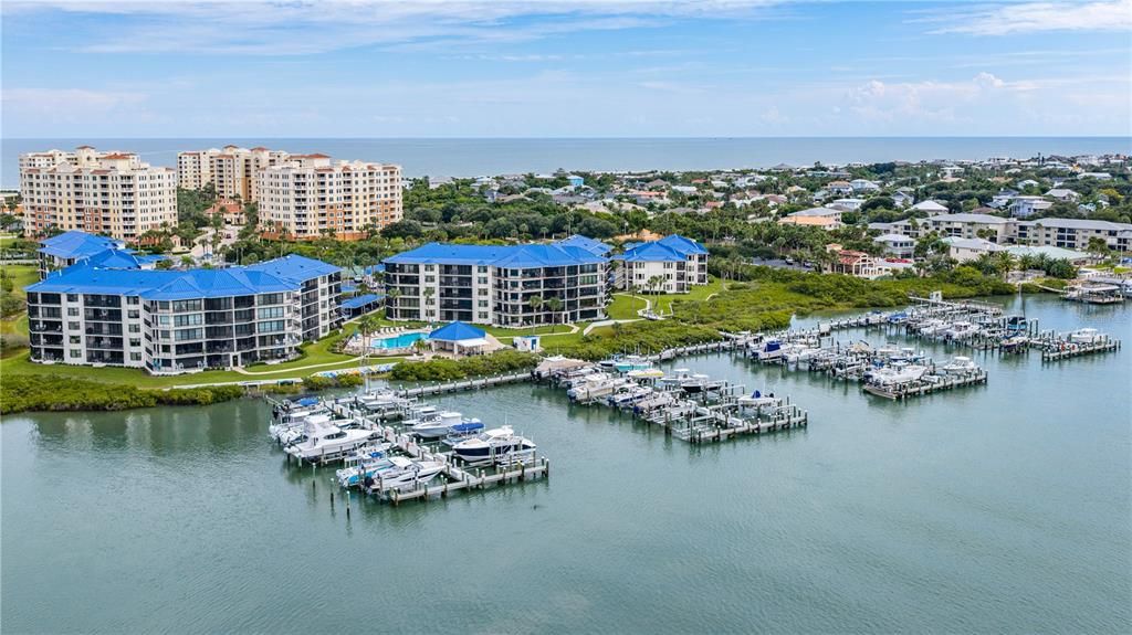 For Sale: $549,000 (2 beds, 2 baths, 1150 Square Feet)