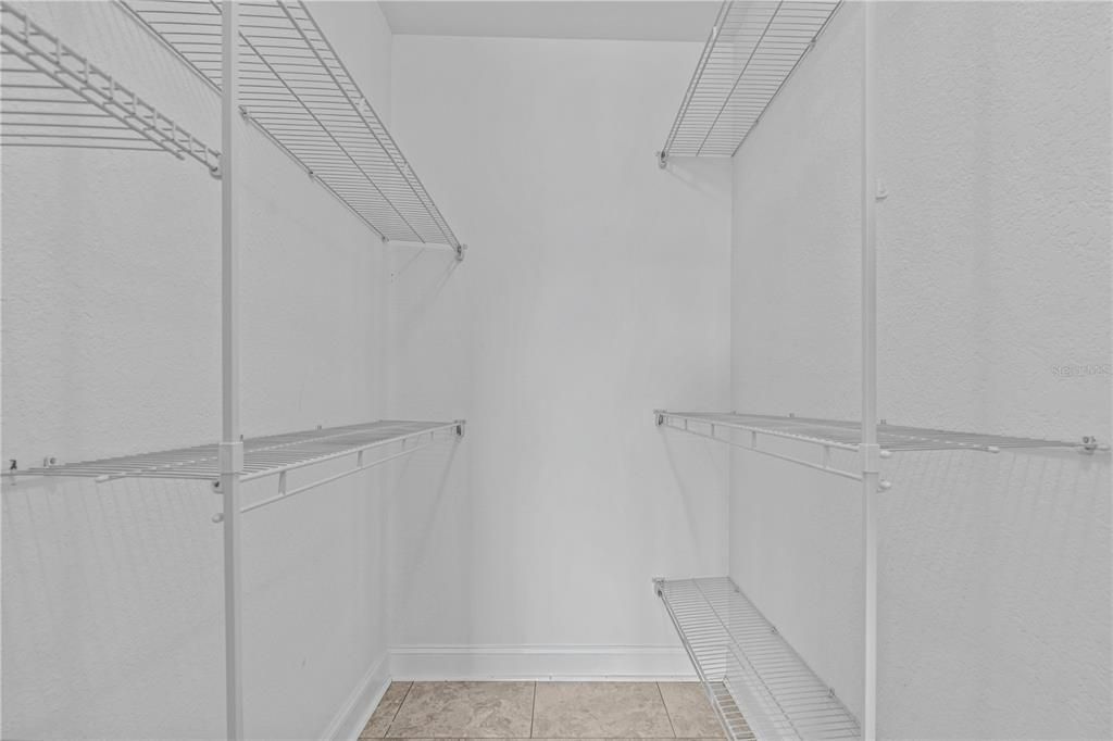 For Sale: $549,000 (2 beds, 2 baths, 1150 Square Feet)