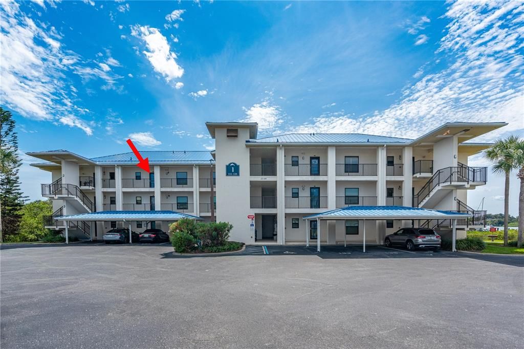 For Sale: $549,000 (2 beds, 2 baths, 1150 Square Feet)