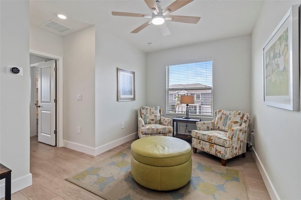 For Sale: $430,000 (3 beds, 2 baths, 1819 Square Feet)