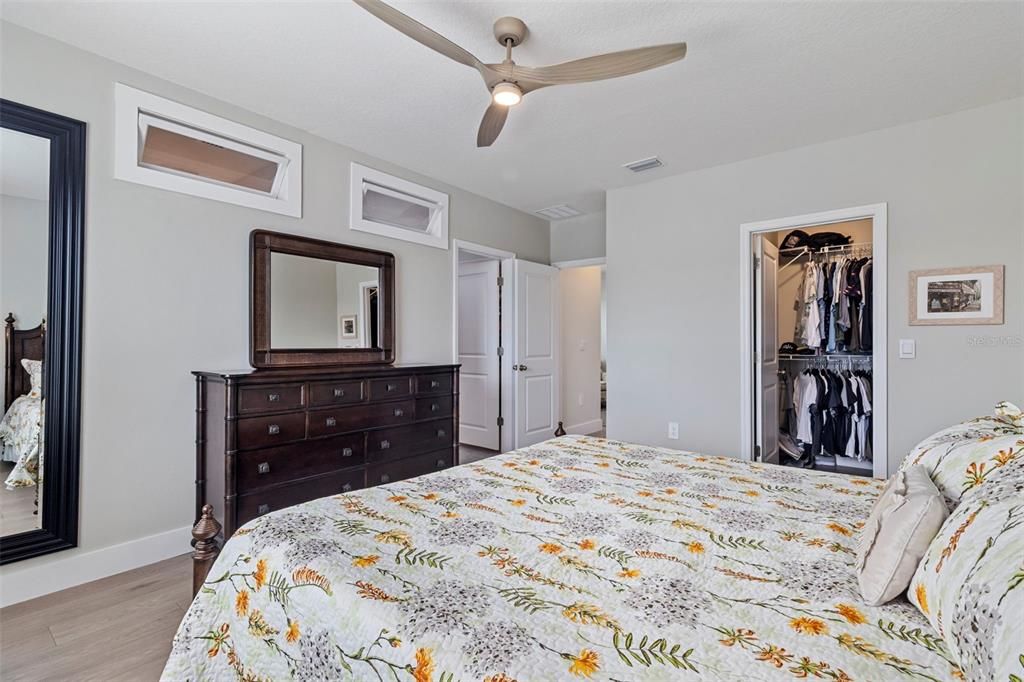 For Sale: $430,000 (3 beds, 2 baths, 1819 Square Feet)