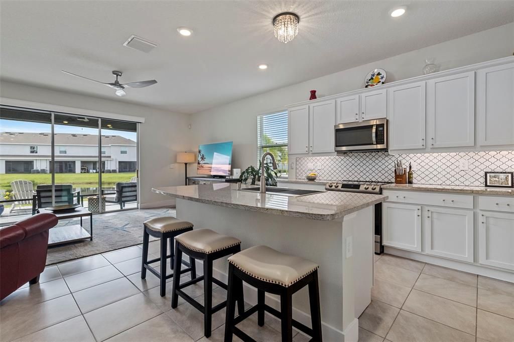 For Sale: $430,000 (3 beds, 2 baths, 1819 Square Feet)