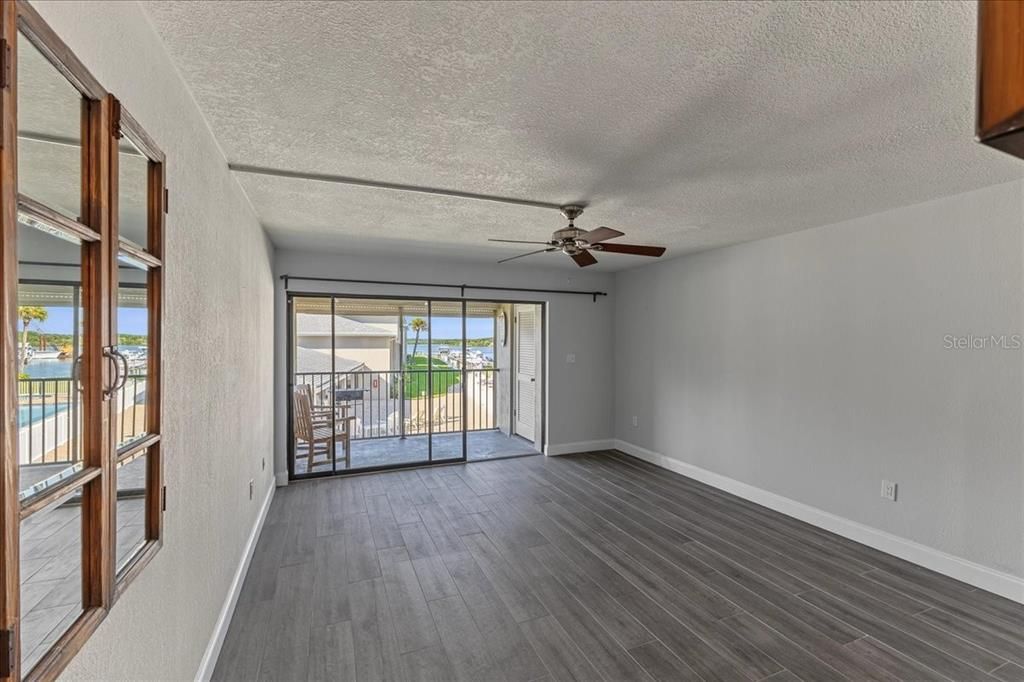 For Sale: $680,000 (2 beds, 2 baths, 1130 Square Feet)