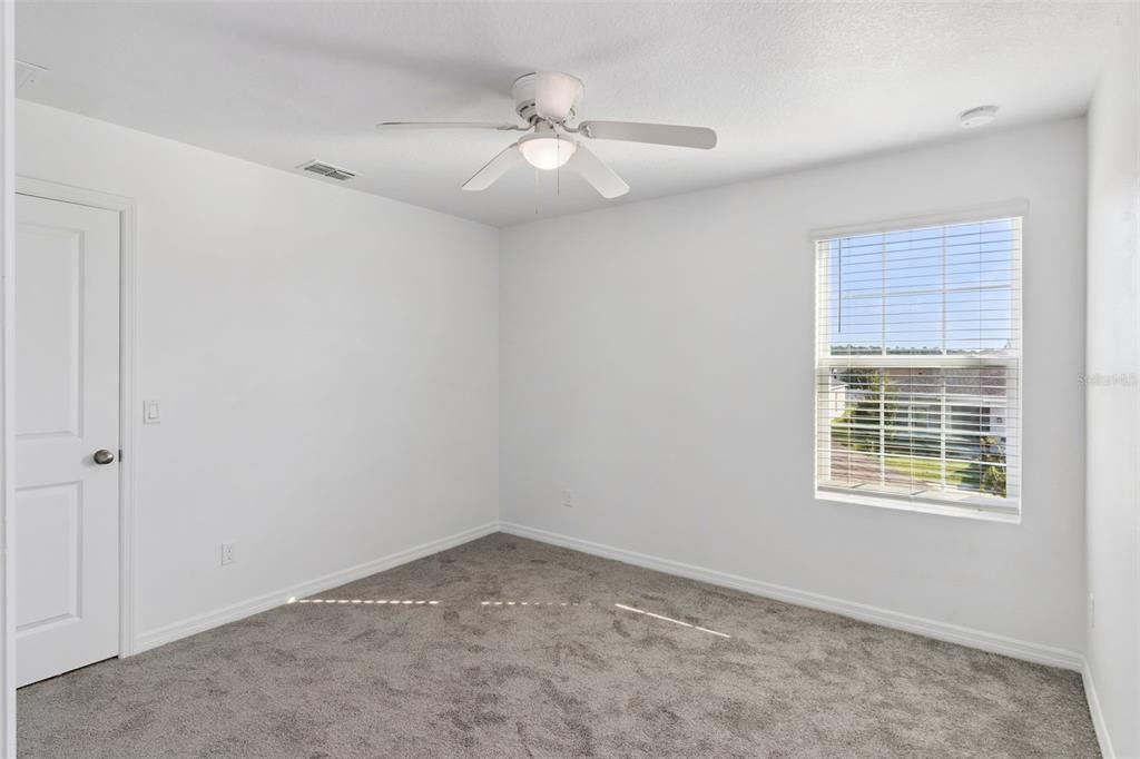 For Sale: $453,900 (5 beds, 3 baths, 2289 Square Feet)