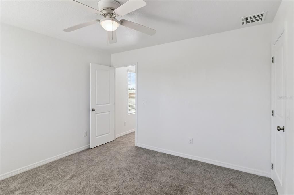For Sale: $453,900 (5 beds, 3 baths, 2289 Square Feet)