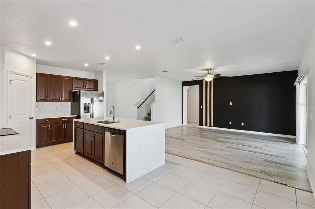 For Sale: $453,900 (5 beds, 3 baths, 2289 Square Feet)