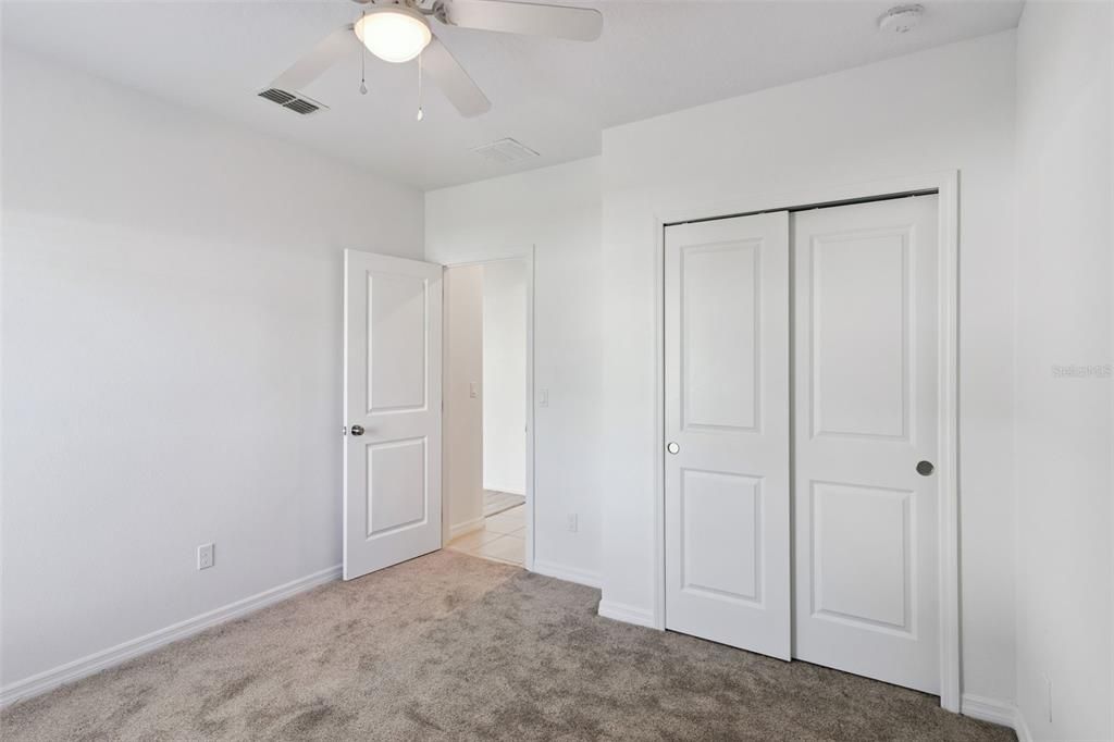 For Sale: $453,900 (5 beds, 3 baths, 2289 Square Feet)