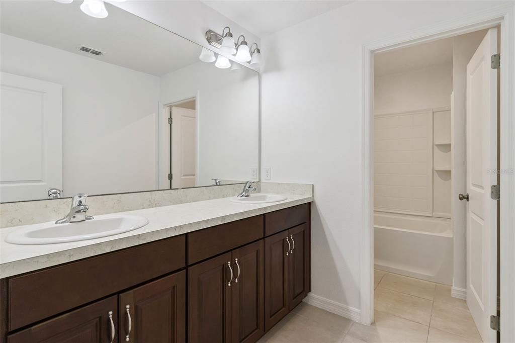 For Sale: $453,900 (5 beds, 3 baths, 2289 Square Feet)