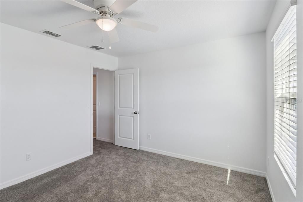 For Sale: $453,900 (5 beds, 3 baths, 2289 Square Feet)