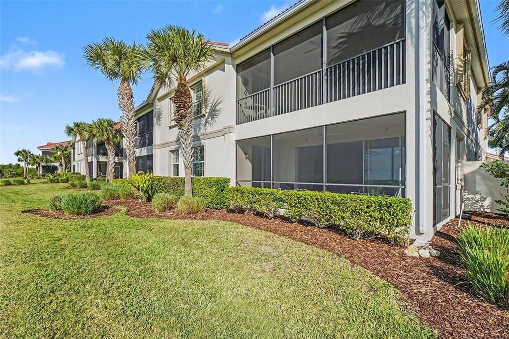 For Sale: $319,000 (2 beds, 2 baths, 1626 Square Feet)