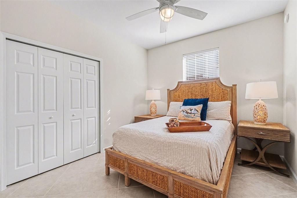 For Sale: $319,000 (2 beds, 2 baths, 1626 Square Feet)