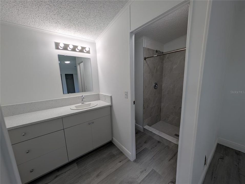 For Rent: $2,100 (2 beds, 2 baths, 1220 Square Feet)