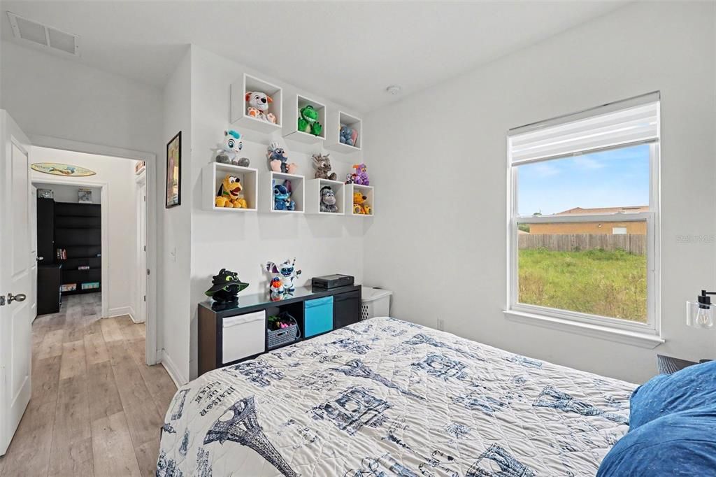 For Sale: $305,000 (4 beds, 2 baths, 1590 Square Feet)