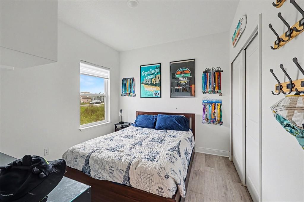 For Sale: $305,000 (4 beds, 2 baths, 1590 Square Feet)