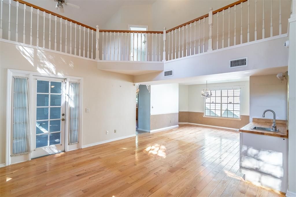 For Sale: $599,000 (4 beds, 2 baths, 2692 Square Feet)