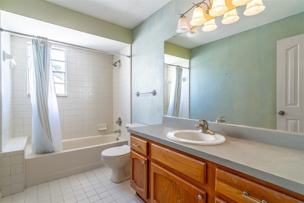 For Sale: $599,000 (4 beds, 2 baths, 2692 Square Feet)
