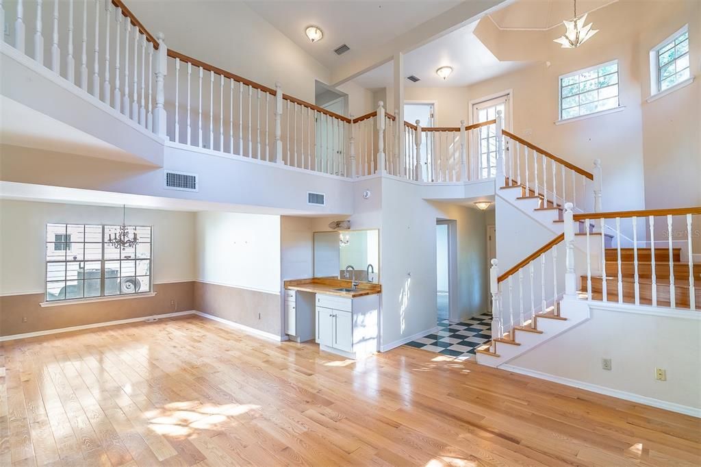 For Sale: $599,000 (4 beds, 2 baths, 2692 Square Feet)
