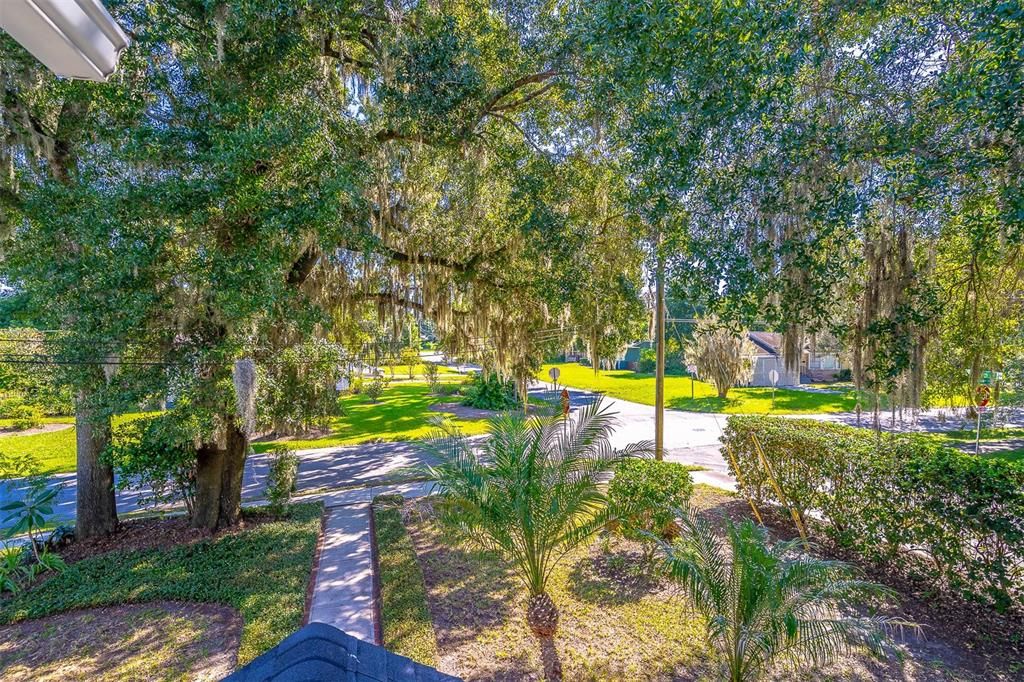 For Sale: $599,000 (4 beds, 2 baths, 2692 Square Feet)