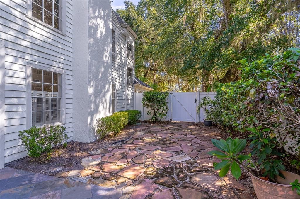 For Sale: $599,000 (4 beds, 2 baths, 2692 Square Feet)