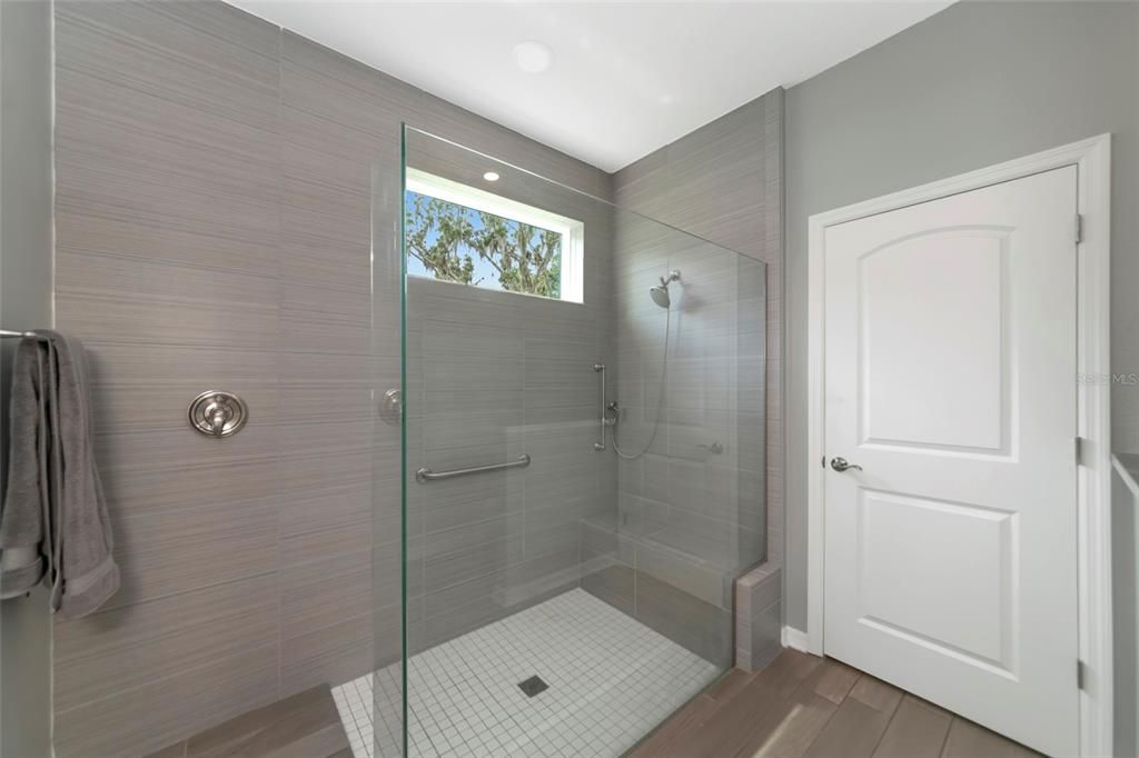 For Rent: $3,450 (4 beds, 3 baths, 2197 Square Feet)